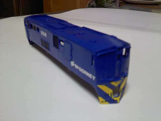 SAR SAS 18E BLUE POLYURETHANE CAST BODY